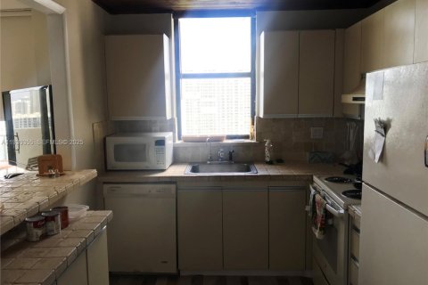 Condominio en alquiler en Aventura, Florida, 2 dormitorios, 96.9 m2 № 1993787 - foto 13