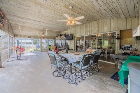 House in Haines City, Florida 5 bedrooms, 419.73 sq.m. № 1518585 - photo 25
