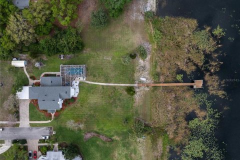 House in Haines City, Florida 5 bedrooms, 419.73 sq.m. № 1518585 - photo 5