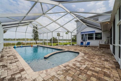 House in Haines City, Florida 5 bedrooms, 419.73 sq.m. № 1518585 - photo 28