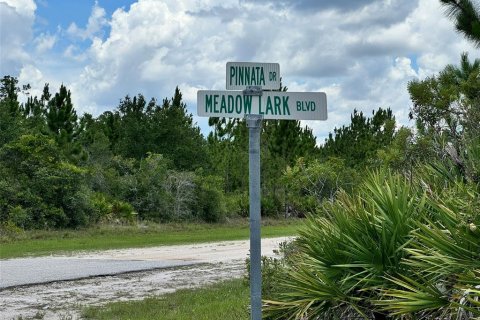 Terreno en venta en Indian lake estates, Florida № 1905796 - foto 9