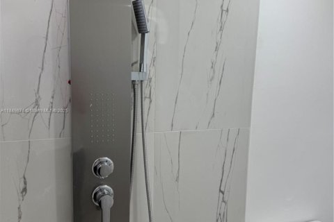 Copropriété à louer à Tamarac, Floride: 2 chambres, 95.04 m2 № 1962067 - photo 15