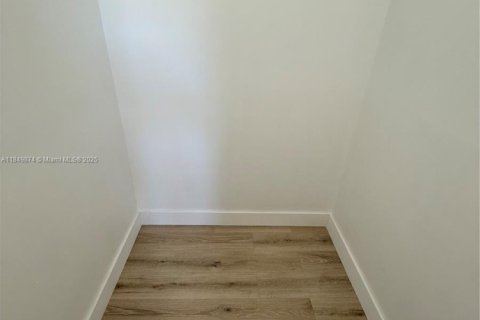 Copropriété à louer à Tamarac, Floride: 2 chambres, 95.04 m2 № 1962067 - photo 21