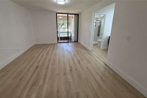 Copropriété à louer à Tamarac, Floride: 2 chambres, 95.04 m2 № 1962067 - photo 11