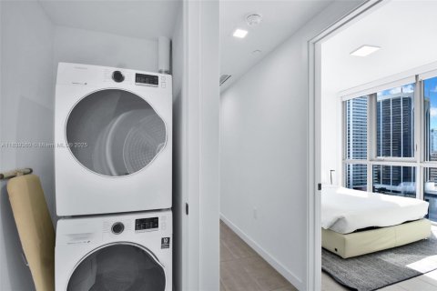 Condo in Miami, Florida, 1 bedroom № 1957856 - photo 27