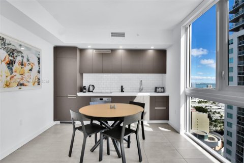 Condo in Miami, Florida, 1 bedroom № 1957856 - photo 8