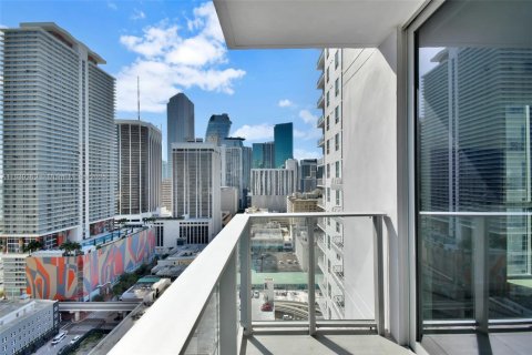 Condo in Miami, Florida, 1 bedroom № 1957856 - photo 19