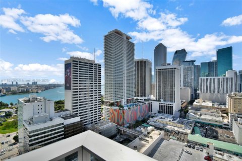 Condo in Miami, Florida, 1 bedroom № 1957856 - photo 15