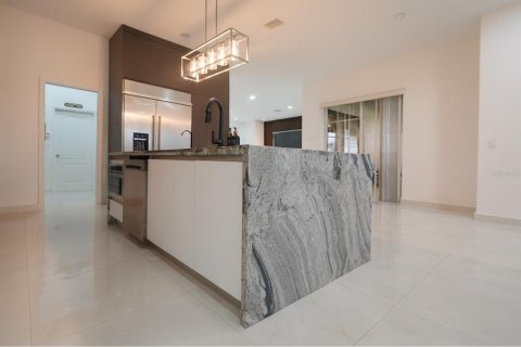 Casa en venta en Cape Coral, Florida, 3 dormitorios, 204.01 m2 № 1912191 - foto 6