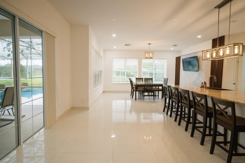 Casa en venta en Cape Coral, Florida, 3 dormitorios, 204.01 m2 № 1912191 - foto 13
