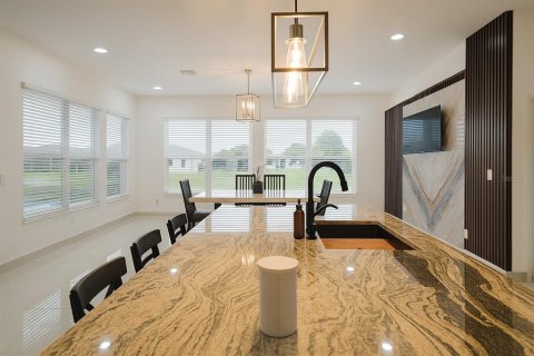Casa en venta en Cape Coral, Florida, 3 dormitorios, 204.01 m2 № 1912191 - foto 5