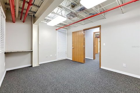Immobilier commercial à vendre à Clearwater, Floride: 4295.15 m2 № 2237327 - photo 20