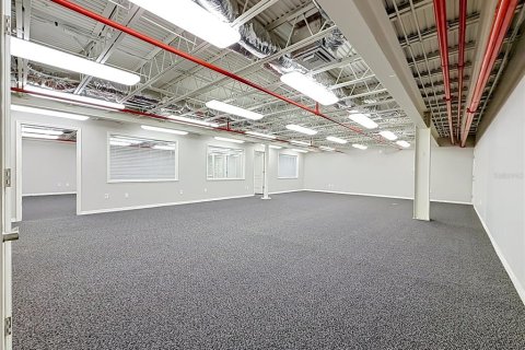 Immobilier commercial à vendre à Clearwater, Floride: 4295.15 m2 № 2237327 - photo 27