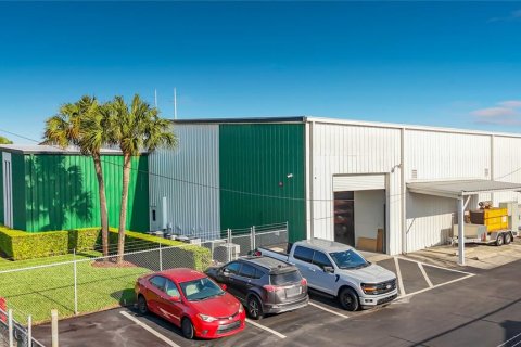 Immobilier commercial à vendre à Clearwater, Floride: 4295.15 m2 № 2237327 - photo 6