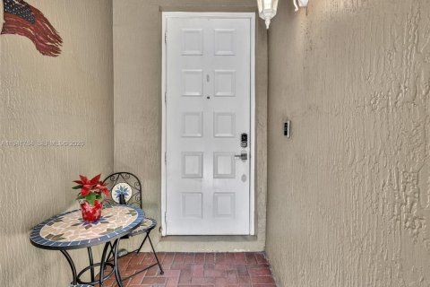 Adosado en venta en Coral Springs, Florida, 3 dormitorios, 149.2 m2 № 1999109 - foto 3