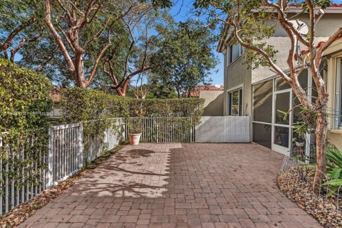 Adosado en venta en Coral Springs, Florida, 3 dormitorios, 149.2 m2 № 1999109 - foto 18