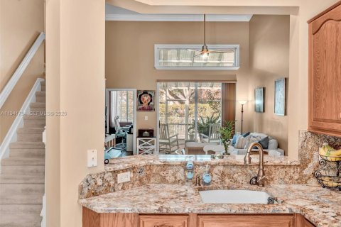 Adosado en venta en Coral Springs, Florida, 3 dormitorios, 149.2 m2 № 1999109 - foto 30