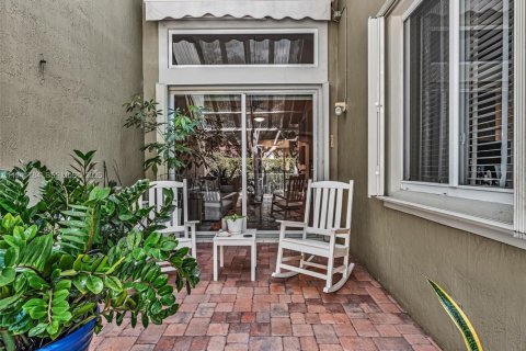 Adosado en venta en Coral Springs, Florida, 3 dormitorios, 149.2 m2 № 1999109 - foto 20