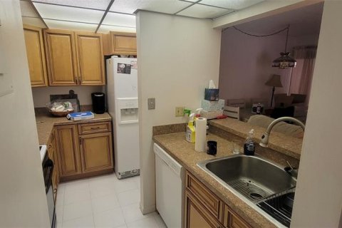 Copropriété à vendre à Deltona, Floride: 2 chambres, 83.33 m2 № 2145044 - photo 6