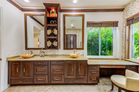 Villa ou maison à vendre à Seminole, Floride: 3 chambres, 284.75 m2 № 1905883 - photo 30