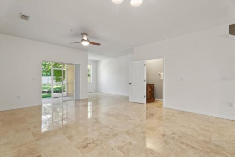 Touwnhouse à vendre à Sarasota, Floride: 3 chambres, 181.53 m2 № 2436793 - photo 8