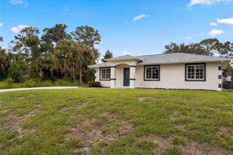 House in North Port, Florida 3 bedrooms, 102.01 sq.m. № 2391004 - photo 20