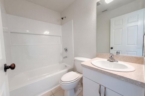 House in North Port, Florida 3 bedrooms, 102.01 sq.m. № 2391004 - photo 16