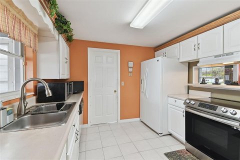 Купить виллу или дом в Тампа, Флорида 8 комнат, 118.36м2, № 1716513 - фото 24