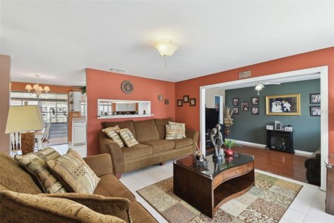 Купить виллу или дом в Тампа, Флорида 8 комнат, 118.36м2, № 1716513 - фото 8