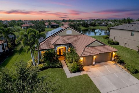 Casa en Apollo Beach, Florida 4 dormitorios, 247.49 m2 № 2140008