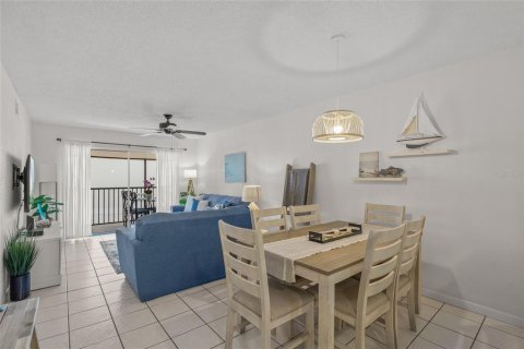 Copropriété à vendre à Sarasota, Floride: 2 chambres, 94.02 m2 № 1719624 - photo 19