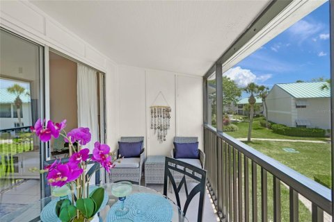 Copropriété à vendre à Sarasota, Floride: 2 chambres, 94.02 m2 № 1719624 - photo 12