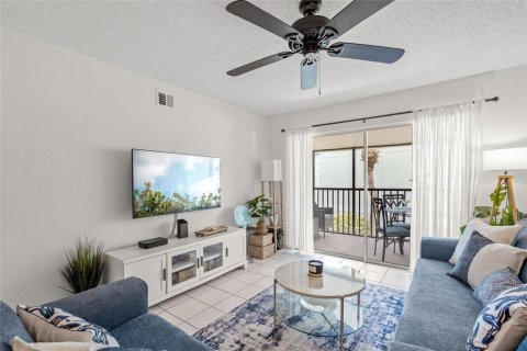 Copropriété à vendre à Sarasota, Floride: 2 chambres, 94.02 m2 № 1719624 - photo 10
