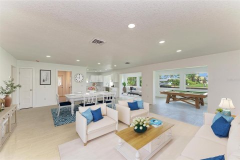 House in Palmetto, Florida 2 bedrooms, 149.67 sq.m. № 2101459 - photo 8