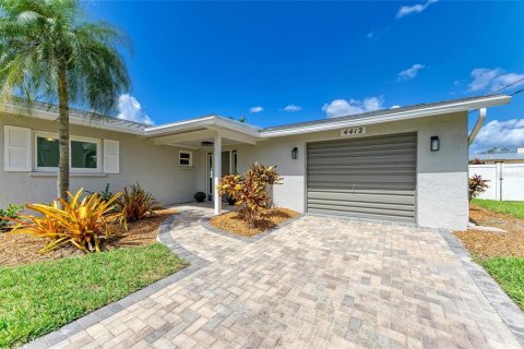 House in Palmetto, Florida 2 bedrooms, 149.67 sq.m. № 2101459 - photo 5