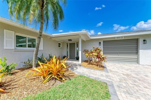 House in Palmetto, Florida 2 bedrooms, 149.67 sq.m. № 2101459 - photo 6