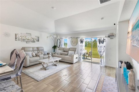 Casa en venta en Kissimmee, Florida, 4 dormitorios, 163.32 m2 № 2204407 - foto 7