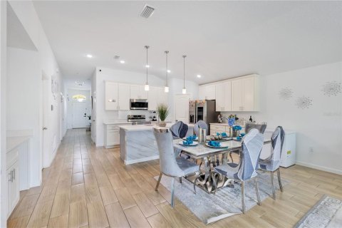 Casa en venta en Kissimmee, Florida, 4 dormitorios, 163.32 m2 № 2204407 - foto 6