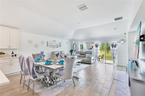 Casa en venta en Kissimmee, Florida, 4 dormitorios, 163.32 m2 № 2204407 - foto 8