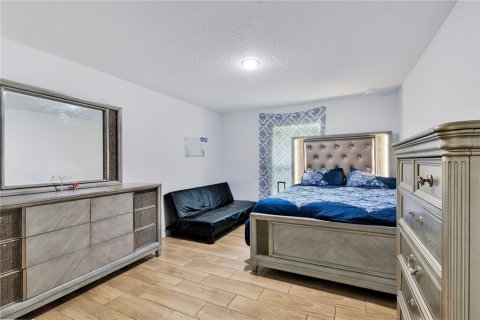 Casa en venta en Kissimmee, Florida, 4 dormitorios, 163.32 m2 № 2204407 - foto 12
