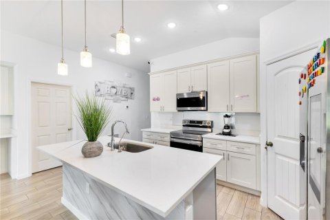 Casa en venta en Kissimmee, Florida, 4 dormitorios, 163.32 m2 № 2204407 - foto 5