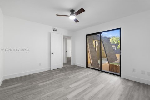 Condominio en venta en Miami, Florida, 2 dormitorios, 120.96 m2 № 2038058 - foto 28