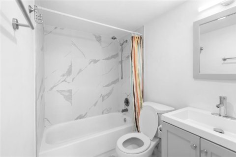 Condominio en venta en Lauderhill, Florida, 2 dormitorios, 90.3 m2 № 2245889 - foto 18