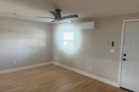 Appartement à louer à Tampa, Floride: 3 pièces, 17.65 m2 № 2342274 - photo 5