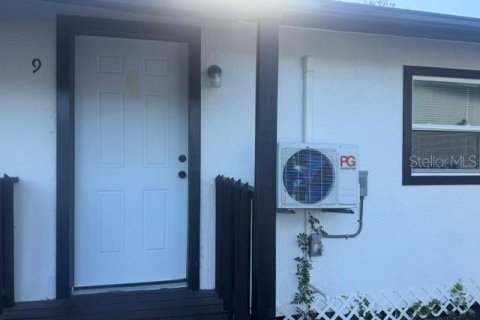 Appartement à Tampa, Floride 3 pièces, 17.65 m2 № 2342274