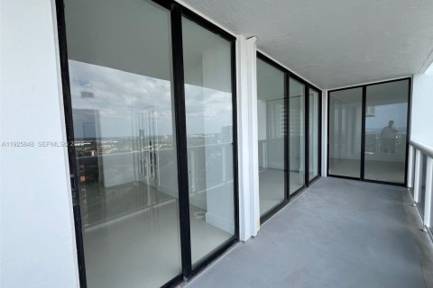 Condominio en venta en Aventura, Florida, 2 dormitorios, 97.45 m2 № 1984308 - foto 24