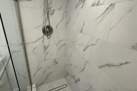 Condominio en venta en Aventura, Florida, 2 dormitorios, 97.45 m2 № 1984308 - foto 18