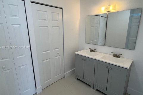 Condominio en venta en Aventura, Florida, 2 dormitorios, 97.45 m2 № 1984308 - foto 14