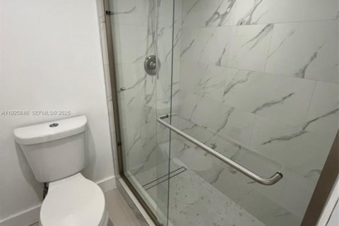 Condominio en venta en Aventura, Florida, 2 dormitorios, 97.45 m2 № 1984308 - foto 19