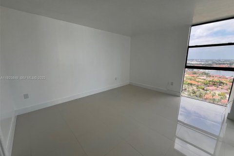 Condominio en venta en Aventura, Florida, 2 dormitorios, 97.45 m2 № 1984308 - foto 22